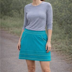 WOMENS MEDIUM DIAMALETE TITLE NINE SKIRT